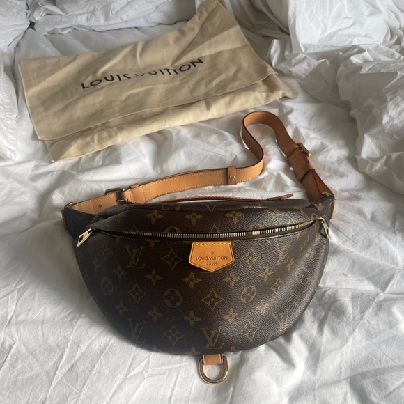 LV Bum Bag - Picture 2 of 6